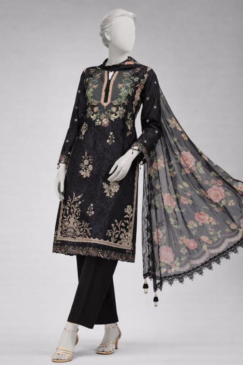 SH-JUNAIDJAMSHED-086