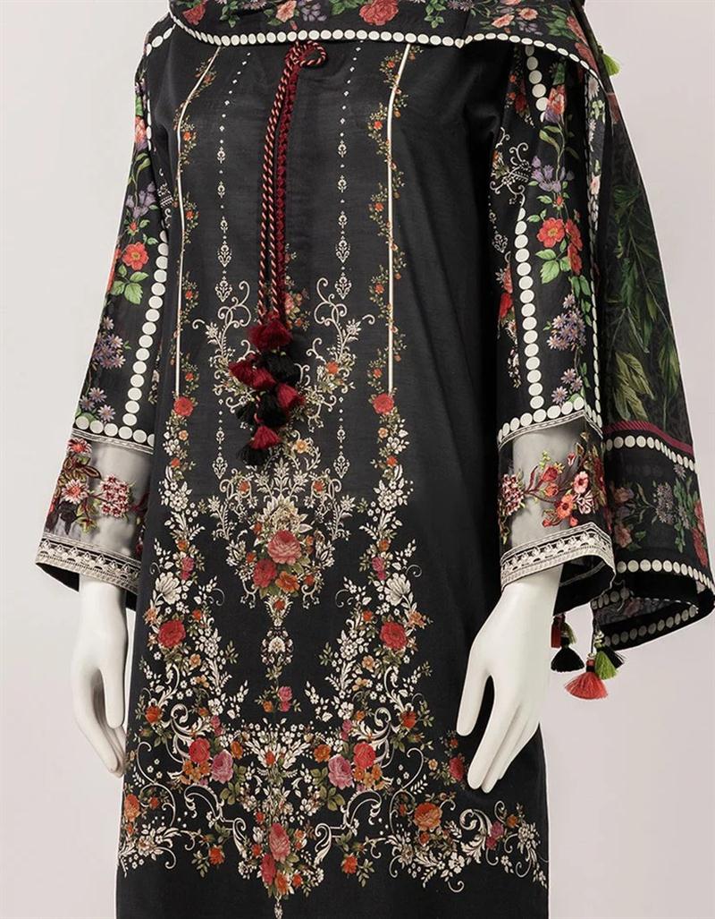 SH-JUNAIDJAMSHED-069